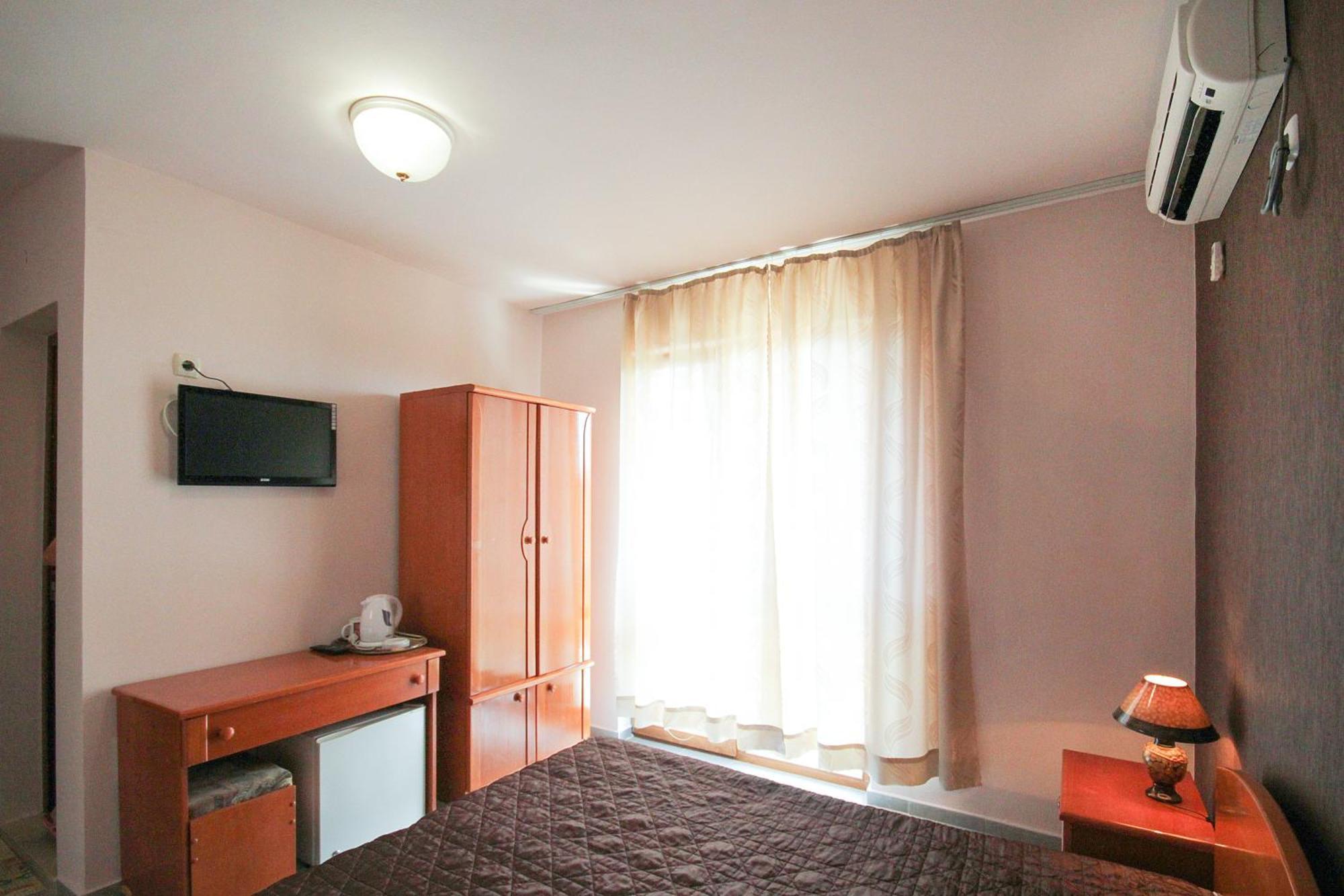 Family Hotel Kosko تشيرنوموريتس الغرفة الصورة